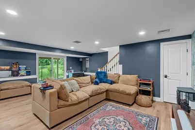 185 Locust St, Swansea, MA 02777 - Photo 31