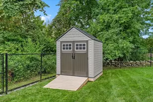 185 Locust St, Swansea, MA 02777 - Photo 39