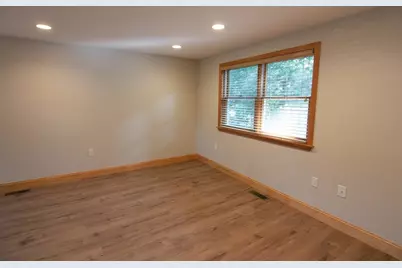 6 Wildwood Lane #B, Stoneham, MA 02180 - Photo 11