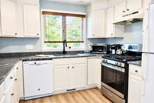 15 Classic Cir, Mashpee, MA 02649 - Photo 5