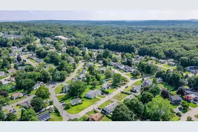 31 Anna Rd, Woburn, MA 01801 - Photo 33