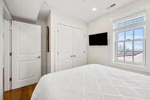 8 Hale St, Rockport, MA 01966 - Photo 15