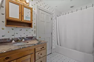 351 Plymouth St, Middleborough, MA 02346 - Photo 27