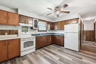 2324 Main St, Lancaster, MA 01523 - Photo 5
