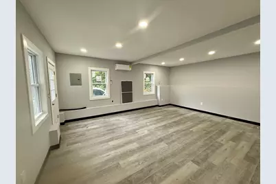 178 Court St #1, Plymouth, MA 02360 - Photo 3