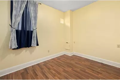576 Fairmount St, Woonsocket, RI 02895 - Photo 11