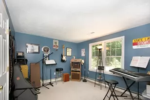 26 Pine St, Hanson, MA 02341 - Photo 19