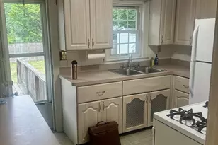 45 McPhee Rd, Framingham, MA 01701 - Photo 3