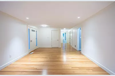 85 Woodland Rd, Boston, MA 02130 - Photo 9