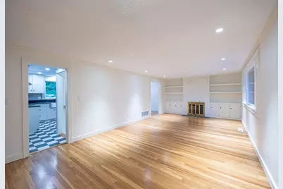 85 Woodland Rd, Boston, MA 02130 - Photo 11