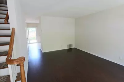 36 Williamsburg #36, Springfield, MA 01108 - Photo 5