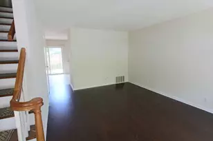 36 Williamsburg, Springfield, MA 01108 - Photo 5