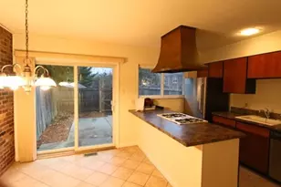 36 Williamsburg, Springfield, MA 01108 - Photo 15