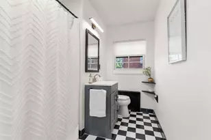 648 Washington St, Brookline, MA 02446 - Photo 11