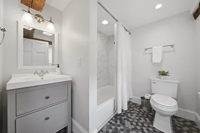 105 Bow St, Peabody, MA 01960 - Photo 15