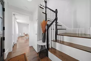 105 Bow St, Peabody, MA 01960 - Photo 13