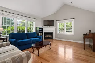 23 Sandy Cir, Lakeville, MA 02347 - Photo 9