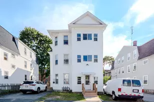 12 Ives St, Worcester, MA 01603 - Photo 3