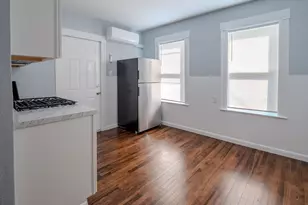 12 Ives St, Worcester, MA 01603 - Photo 7