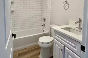 130 Briarcliff Rd, Raynham, MA 02767 - Photo 9