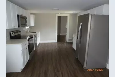 24 Pendleton Ave, Chicopee, MA 01020 - Photo 3
