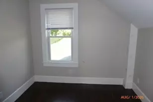 24 Pendleton Ave, Chicopee, MA 01020 - Photo 7