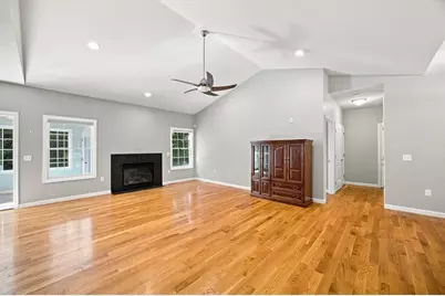 25 Tall Pines Rd #6, Hampden, MA 01036 - Photo 11