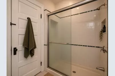 48 Wordsworth St #2, Boston, MA 02128 - Photo 11