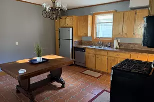 61 Butterfield St, Lowell, MA 01854 - Photo 15