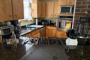 61 Butterfield St, Lowell, MA 01854 - Photo 5
