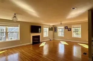 33 Belmont St, Reading, MA 01867 - Photo 7