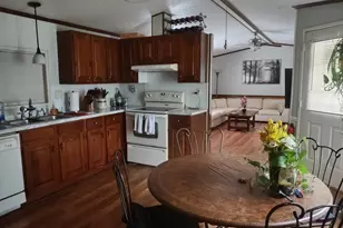 51 Pinehurst Dr, Plymouth, MA 02360 - Photo 3