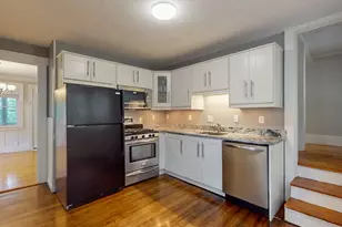 54 Beeching St, Worcester, MA 01602 - Photo 5