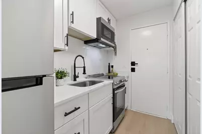 27 Gordon St #305, Framingham, MA 01702 - Photo 3
