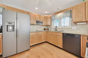 150 Lake Ridge Dr, Taunton, MA 02780 - Photo 11