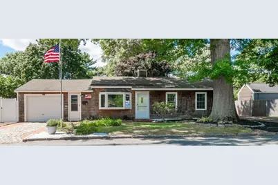 42 Avery Street, Ipswich, MA 01938 - Photo 1