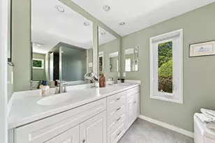 42 N Shore Dr, Dartmouth, MA 02748 - Photo 19