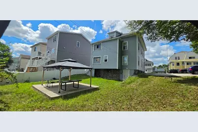 56 Plantation St, Worcester, MA 01604 - Photo 9