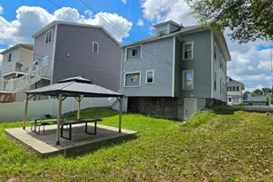 56 Plantation St, Worcester, MA 01604 - Photo 9