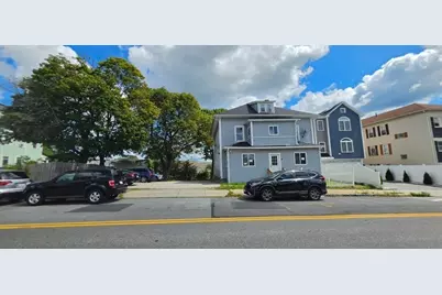 56 Plantation St, Worcester, MA 01604 - Photo 3