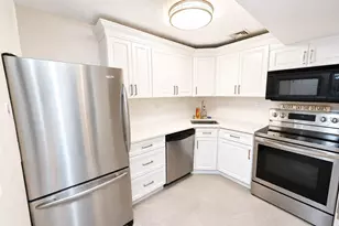 20 Webb Pl, Mansfield, MA 02048 - Photo 5