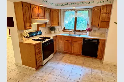 18 Flint Ave, Stoneham, MA 02180 - Photo 7