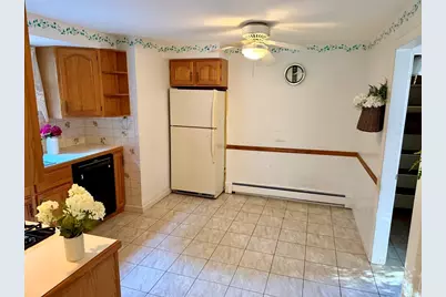 18 Flint Ave, Stoneham, MA 02180 - Photo 9