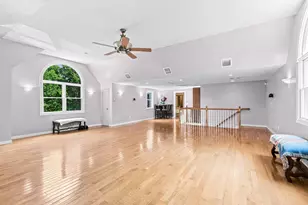 36 Pine St, Berkley, MA 02779 - Photo 13