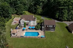496 Thompson St, Halifax, MA 02338 - Photo 15