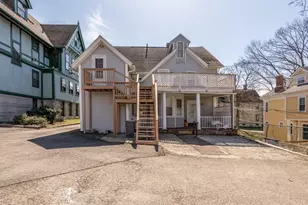 36 Cedar St, Worcester, MA 01609 - Photo 9