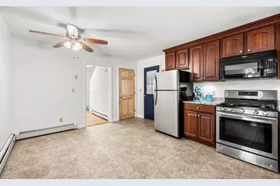 21 Chester St, Amesbury, MA 01913 - Photo 5
