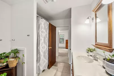 21 Chester St, Amesbury, MA 01913 - Photo 27
