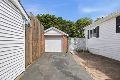 76 Woodcliff Rd, Quincy, MA 02169 - Photo 37