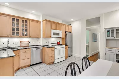 124 Chestnut St #1, Brookline, MA 02445 - Photo 15